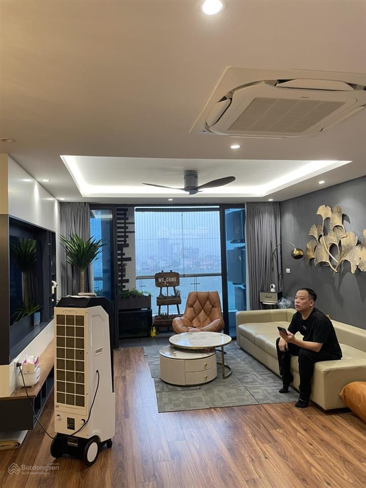 Giá tốt. tôi cho thuê căn 3 ngủ, 2 vs, dt 112m2, nhà thoáng mát, mới giá 17tr/th tại star city
