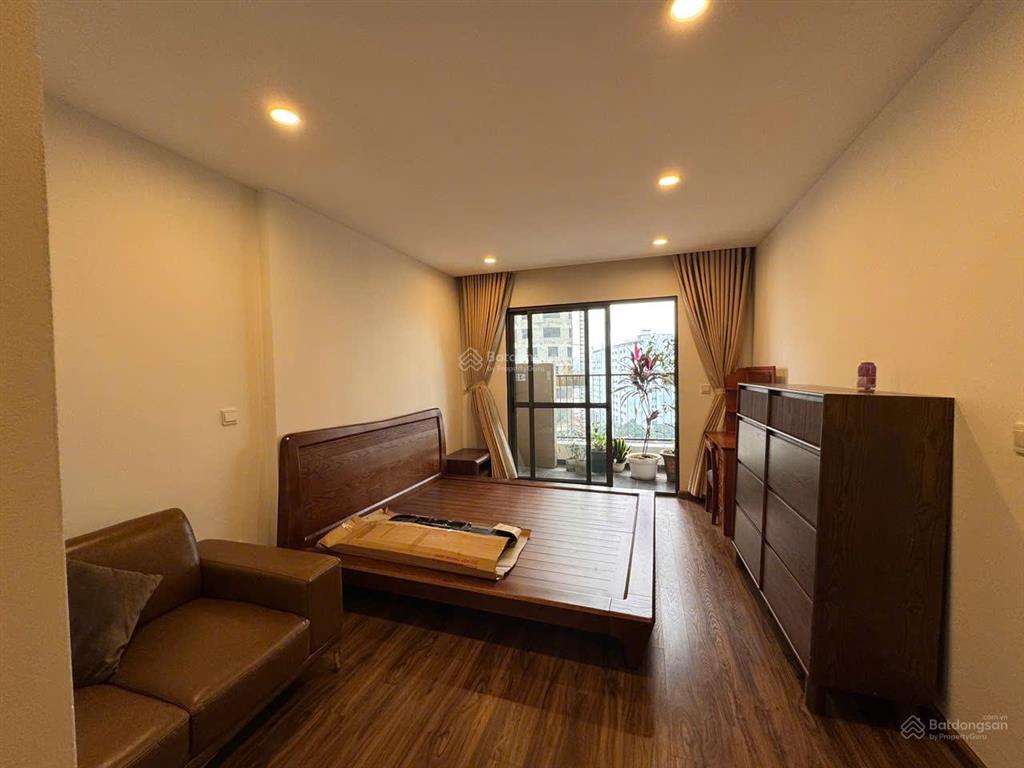 [giá tốt] cho thuê căn hộ 3 ngủ, 2 vs, dt 131m, tầng đẹp, nhà thoáng giá 15.5tr tại sakura tower
