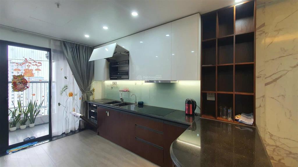 [tầng 12giá tốt] tôi cho thuê căn 2 ngủ, 2 vs, dt 120m, nhà thoáng mát giá 14,5tr/th tại tòa 34t