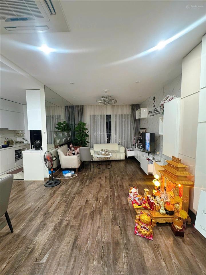 [giá tốt  thiện chí]tôi cần bán căn 3 pn, 2vs, sổ đỏ, nhà thoáng mát giá nhỉnh 8 tỷ tại goldseason