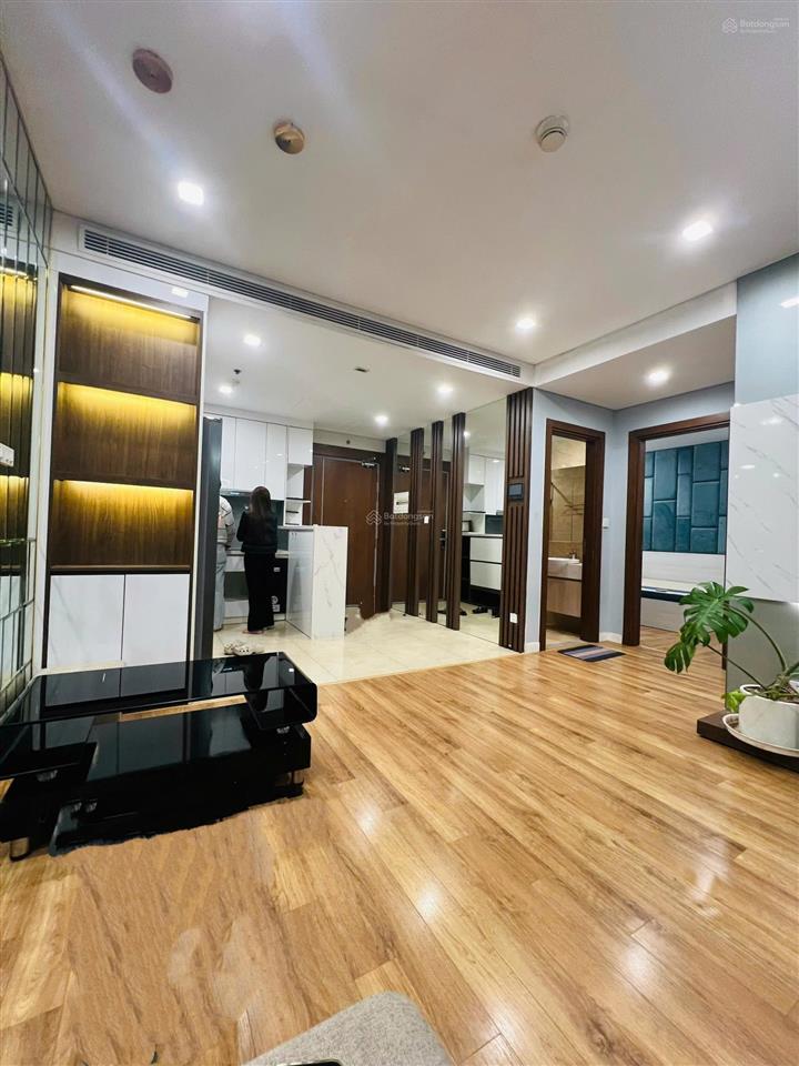 [giá tốt] tôi bán căn 2 ngủ, 2 vs, dt 70m2, nhà thoáng mát, rộng giá hơn 6 tỷ tại the legend