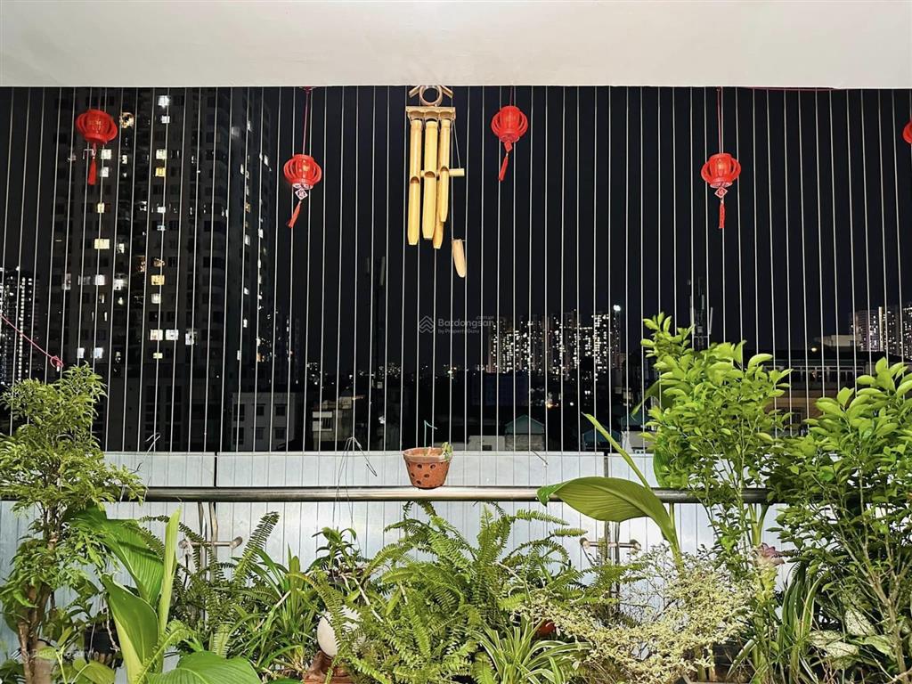 (nhà thật) tôi cần bán căn 2 ngủ diện tích 94m2, nhà thoáng mát, sổ đỏ giá 7,x tỷ tại golden land
