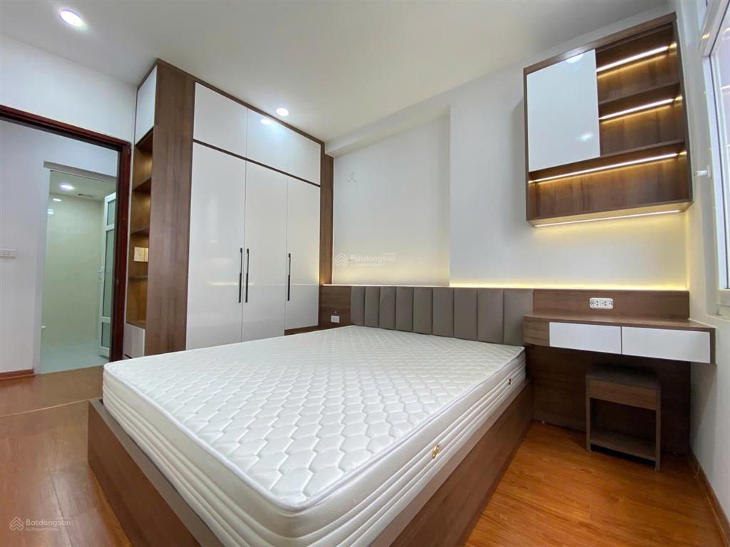 Giá cực tốt tôi cho thuê căn 3 ngủ, 2 vs, dt 105m, nhà thoáng mát giá 17,5/th tại golden palm