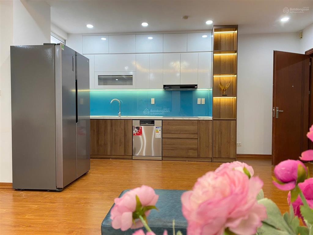 Giá cực tốt tôi cho thuê căn 3 ngủ, 2 vs, dt 105m, nhà thoáng mát giá 17,5/th tại golden palm