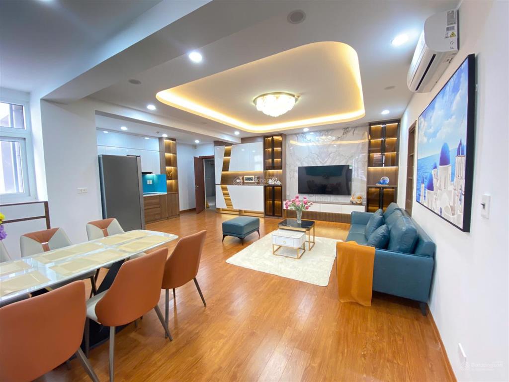 Giá cực tốt tôi cho thuê căn 3 ngủ, 2 vs, dt 105m, nhà thoáng mát giá 17,5/th tại golden palm