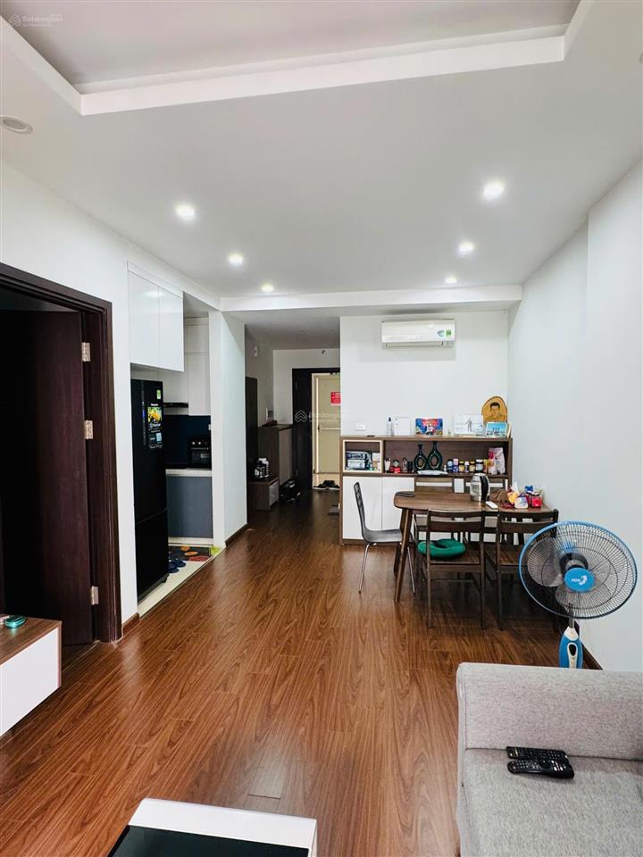 {tầng 15giá tốt} tôi cho thuê căn 2 ngủ, 2vs, dt 77m, nhà thoáng mát, giá 14tr tại 90 nguyễn tuân