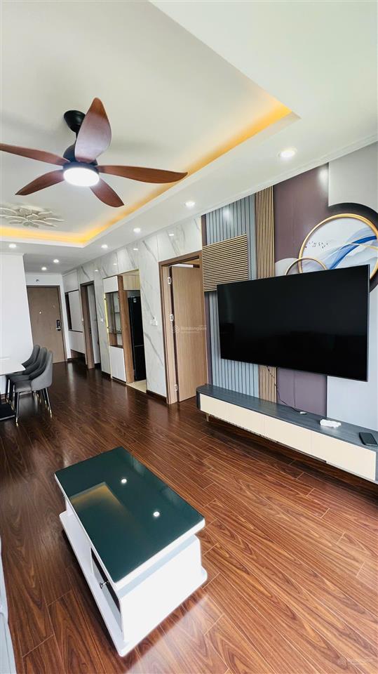 Bán nổi bật tôi cho thuê căn 2 ngủ, 2vs, dt 70m, nhà thoáng mát, ở thích giá 11tr/th tại bea sky