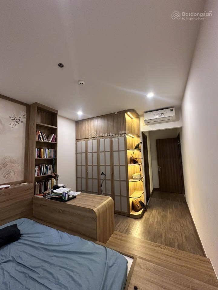 Giá tốt  hiếm!! tôi cho thuê căn 2 ngủ, 2vs, dt gần 72m2 nhà thoáng mát giá 13tr/th tại goldseason