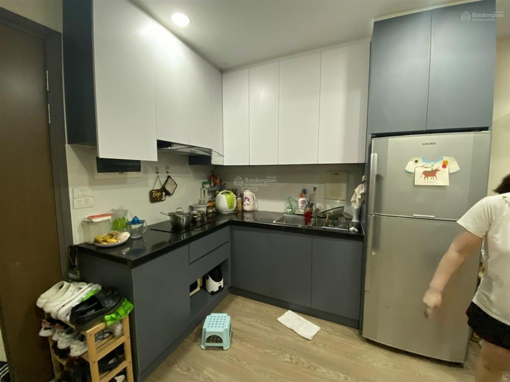 Giá tốt  tôi cho thuê căn 1 ngủ, 1vs, dt 70m, nhà thoáng mát, ở thích giá 12tr tại star city