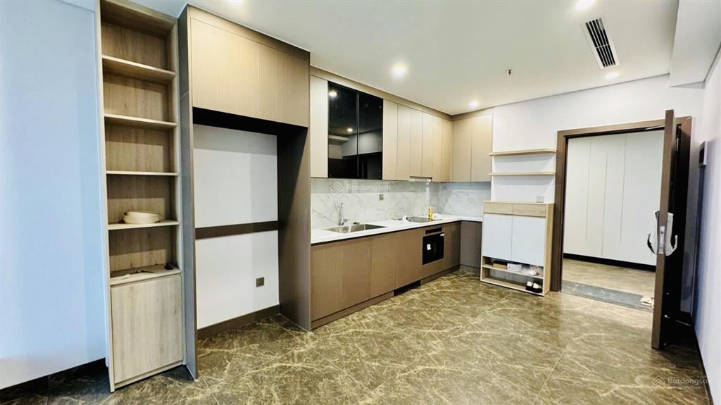 Giá tốt! tôi cho thuê căn 2 p ngủ, 2vs, dt 83m2, nhà mới, thoáng mát giá 13tr/th tại kepler land