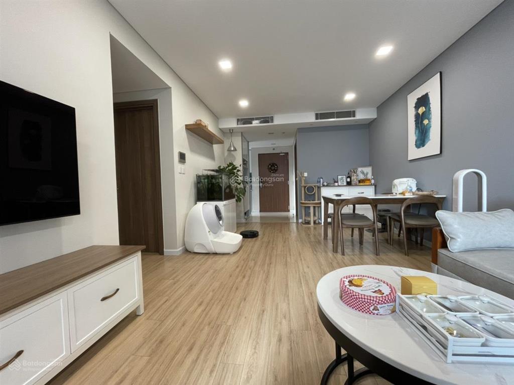 Giá tốt!! tôi cần bán căn 2 ngủ, dt 77m, nhà thoáng mát, ở thích, giá nhỉnh 7 tỷ tại rivera
