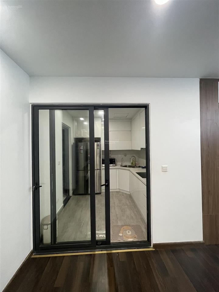 Giá cực tốt!! tôi cần bán căn 3 ngủ, 2vs, dt 98m, nhà thoáng mát giá nhỉnh 8 tỷ tại 90 nguyễn tuân