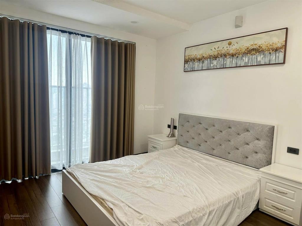 Gía cực tốt!! tôi bán căn góc 3 ngủ,dt 110m, nhà thoáng mát, căn đẹp giá nhỉnh 7 tỷ tại golden west