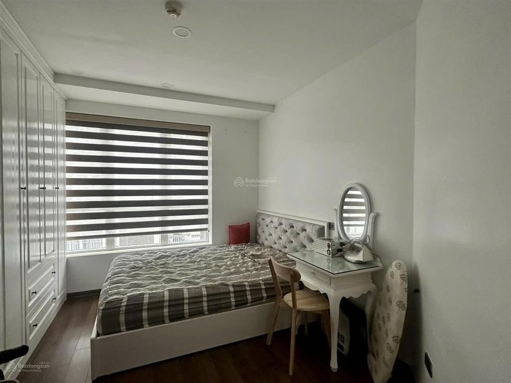 Gía cực tốt!! tôi bán căn góc 3 ngủ,dt 110m, nhà thoáng mát, căn đẹp giá nhỉnh 7 tỷ tại golden west