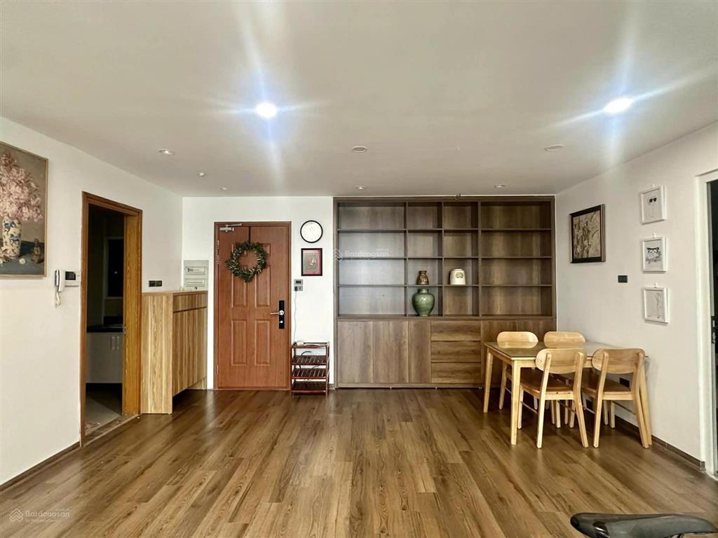 Gía cực tốt!! tôi bán căn góc 3 ngủ,dt 110m, nhà thoáng mát, căn đẹp giá nhỉnh 7 tỷ tại golden west