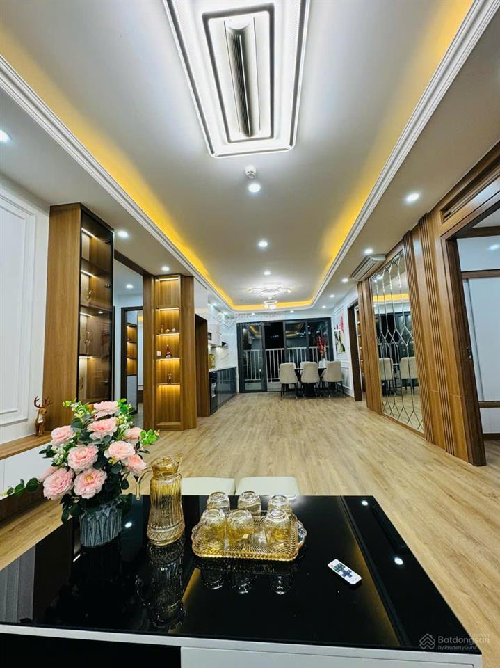 Giá cực tốt!!! tôi bán căn 3 ngủ 2 vs, dt 115m, nhà thoáng mát, sổ đỏ giá nhỉnh 7 tỷ tại c37 bắc hà
