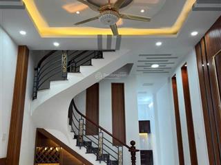 Bán nhà góc 2 mặt tiền tại đường số 18, phường bình trưng, tphcm, dt 71,4m2, 3pn, 9.4 tỷ