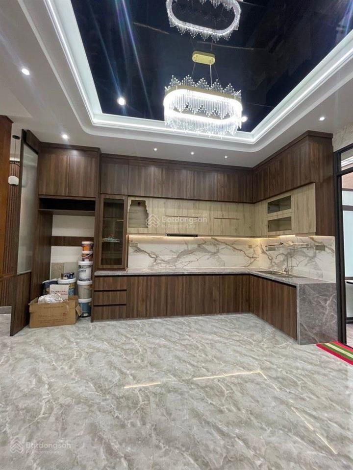 Khu tên lửa 100 m 5 tầng 5 x 20 m 16x tỷ tl mặt tiền đường 16m 4 tầng 5 pn ( 1 phòn