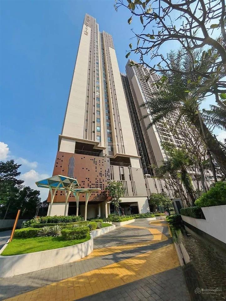 Cả tòa opal skyline chỉ còn 1 căn studio cho thuê đã có máy lạnh rèm giàn phơi, cọc nhanh khách ơi