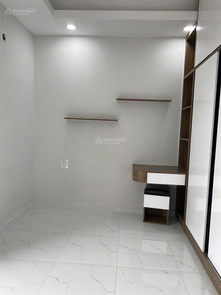 Chính chủ cần ra căn studio opal skyline tầng 10 view đẹp giá tốt chốt nhanh