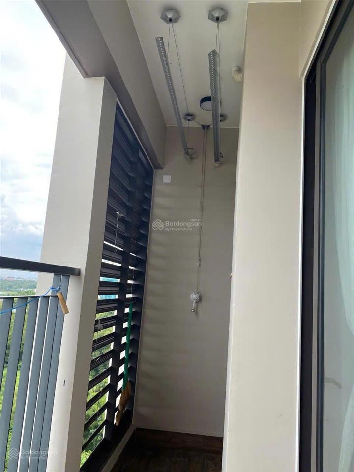 Chính chủ cần ra căn studio opal skyline tầng 10 view đẹp giá tốt chốt nhanh