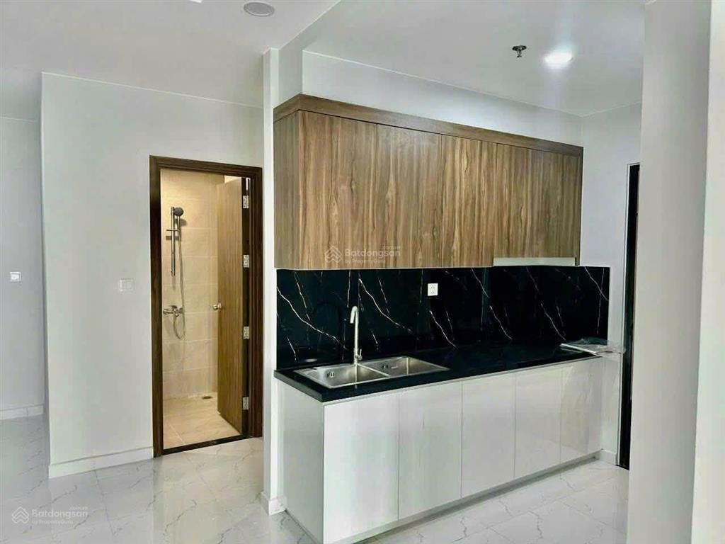 Chính chủ bán gấp căn 2pn có ban công opal skyline tầng trung view đẹp giá ngộp, cơ hội bắt đáy