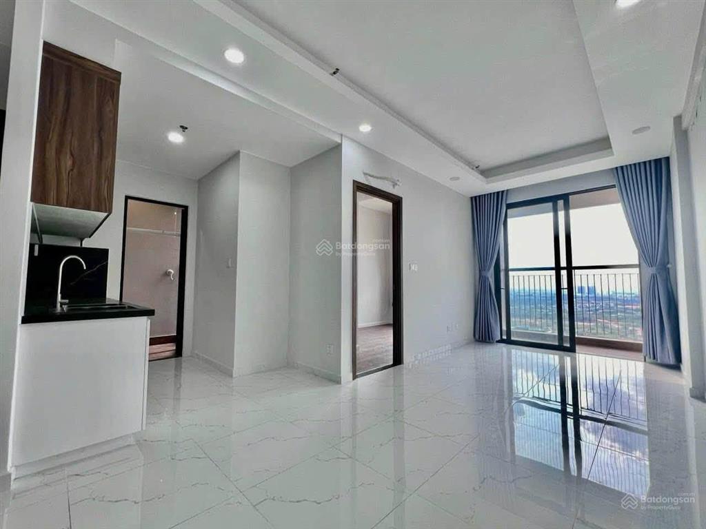 Chính chủ bán gấp căn 2pn có ban công opal skyline tầng trung view đẹp giá ngộp, cơ hội bắt đáy