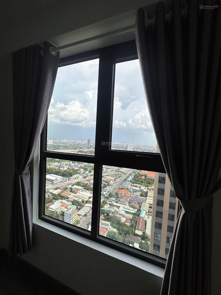 Cho thuê căn 2pn giá rẻ tại a&t sky garden view đẹp tầng thấp, xem là chốt