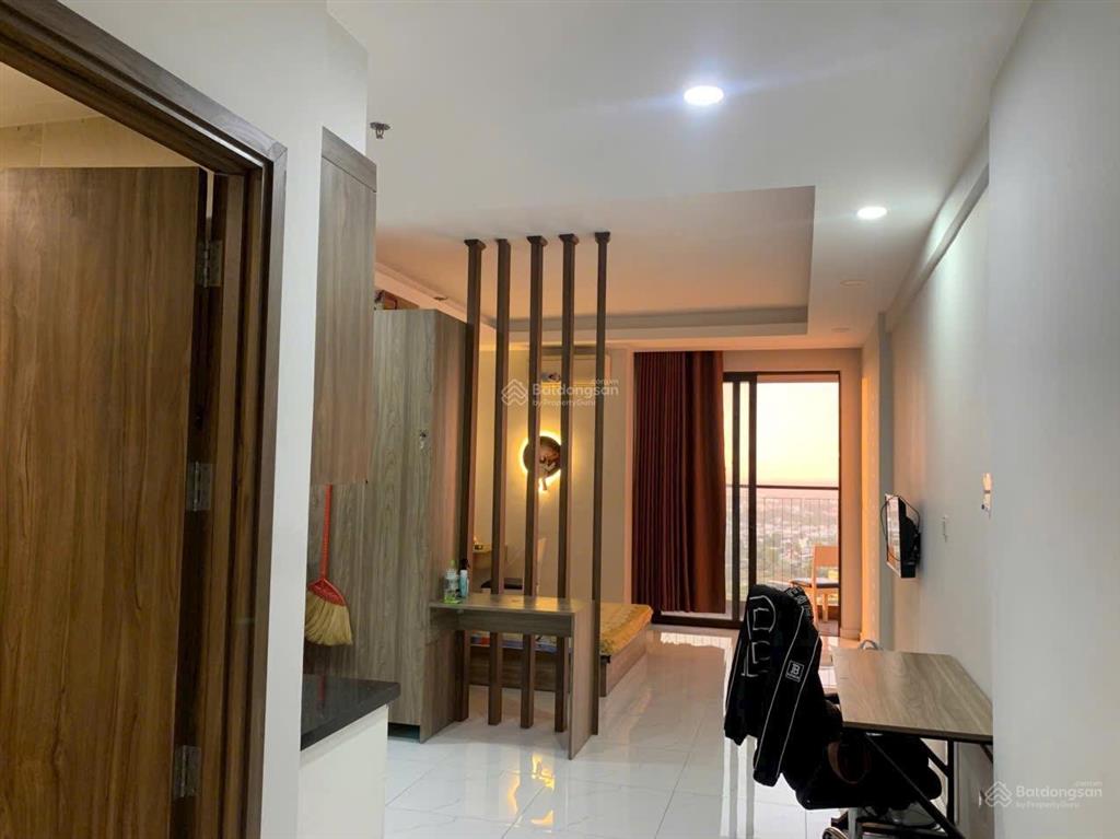 Chính chủ cần ra căn studio full nội thất tầng 18 view đẹp bao thuế phí