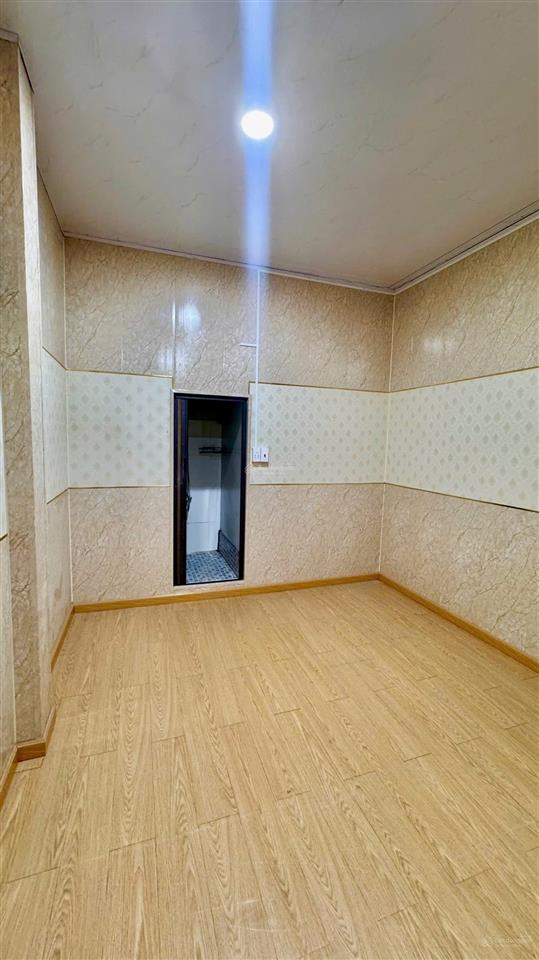 Cho thuê căn nhà mặt phố gần chợ, đại học luật, gigamall giá rẻ cho sinh viên