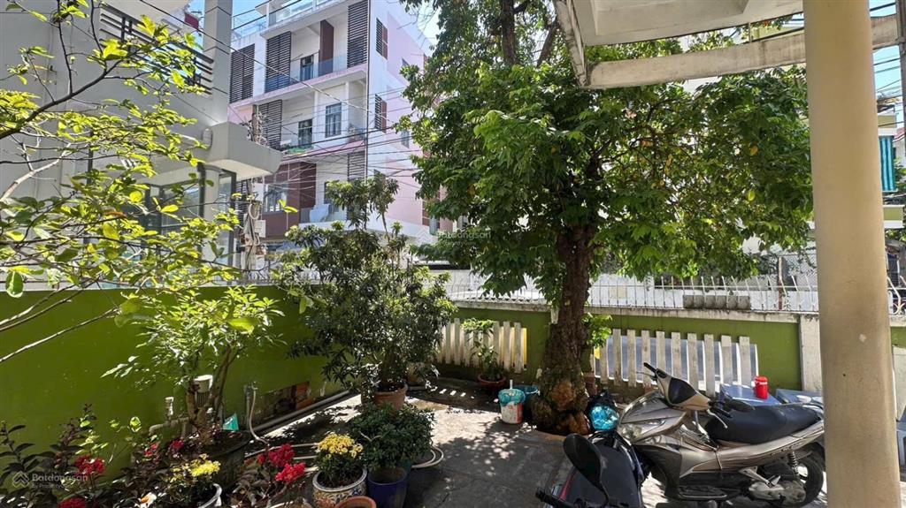 Cần bán gấp nên chủ giảm 1 tỷ còn lại 22 tỷ, cho căn nhà 3 tầng khu bàn cờ nha trang