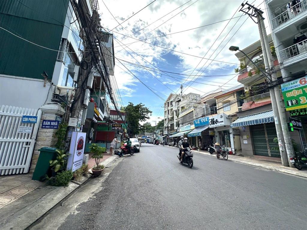 Giảm mạnh 2 tỷ bán nhanh nhà 5 tầng 1 tum mặt tiền nguyễn đình chiểu, dòng 38tr/t