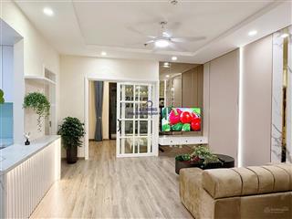 Bán căn 2 ngủ 2 vệ sinh t11 times city 83m2, tòa trung tâm, giá rẻ nhất, nhỉnh 8 tỷ
