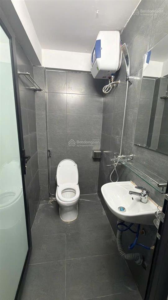 Bán nhà ccmn, 7 tầng khép kín, đầy đủ nội thất, có đầy đủ chức năng pccc, thang máy, có dòng tiền.