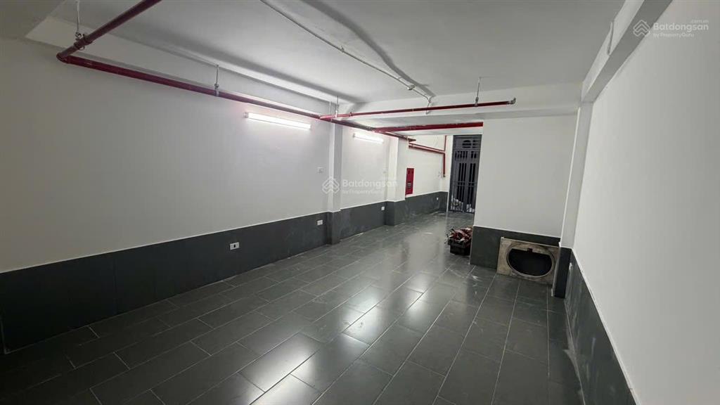 Bán nhà ccmn, 7 tầng khép kín, đầy đủ nội thất, có đầy đủ chức năng pccc, thang máy, có dòng tiền.