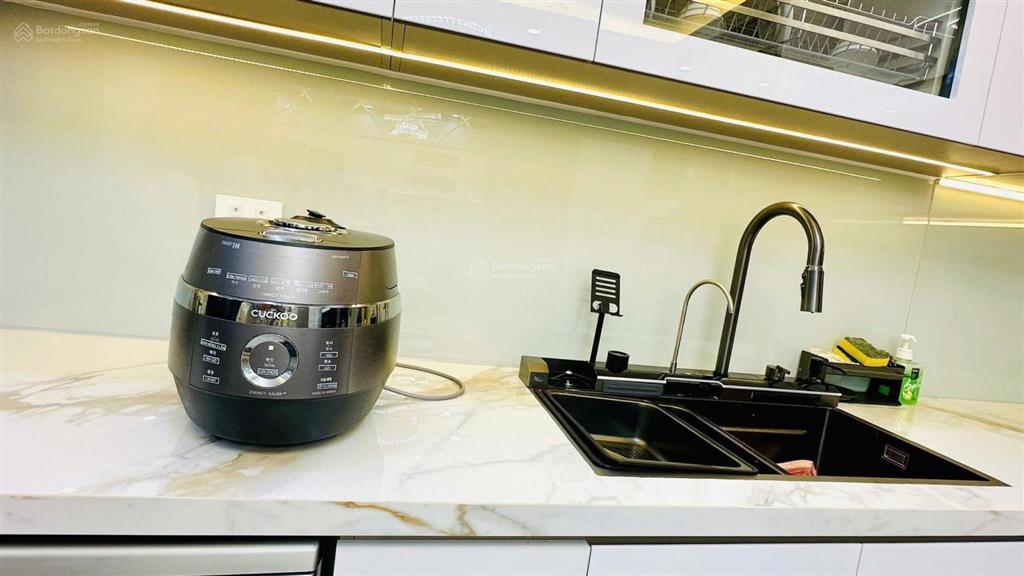 Nhà đẹp đón tết! phố phạm văn đồng, thang máy, ngõ rộng 10m, nhà đẹp 2 thoáng, gần ô tô, gần phố 20