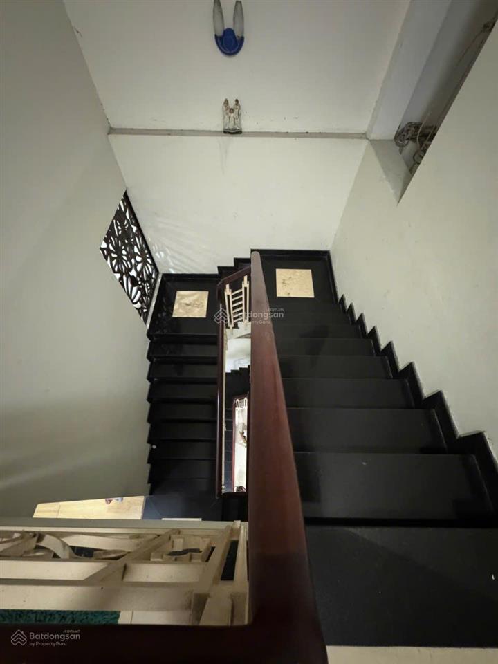 Bán nhà lê trọng tấn  tân phú ( 5m x 18m ) 3 tầng  hẻm 7m thông  chỉ 9,4 tỏi