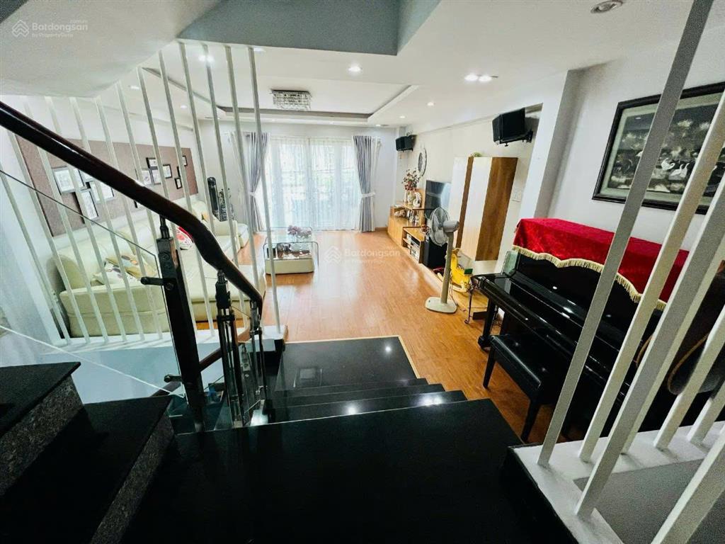 Bán gấp nguyễn hữu tiến,tây thạnh, tân phú,tp.hcm, diện tích 5x12m nhà đúc 1 trệt 3 lầu giá 8,9 tỷ