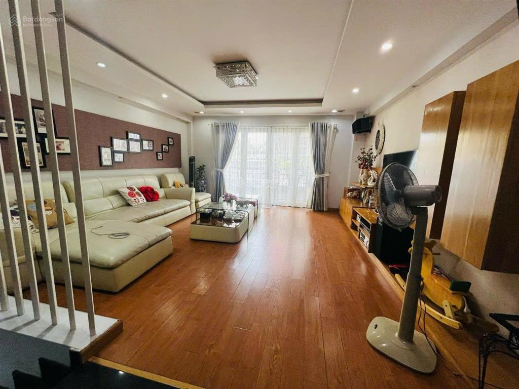 Bán gấp nguyễn hữu tiến,tây thạnh, tân phú,tp.hcm, diện tích 5x12m nhà đúc 1 trệt 3 lầu giá 8,9 tỷ