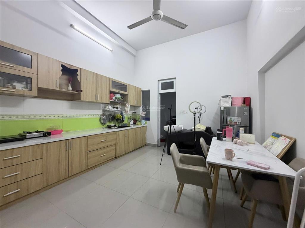 Bán nhà 23/36/114 nguyễn hữu tiến dt 4x14m đúc 1 lầu kiên cố 2pn, 2wc nhà mới vào ở liền