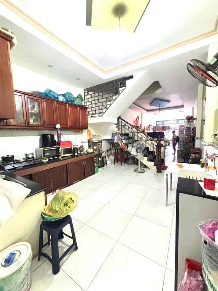 Bán nhà hẻm 23 nguyễn hữu tiến, đúc 1 lầu có 3 pn, 2wc. diện tích 4x18,4m, giá chỉ 5,6 tỷ