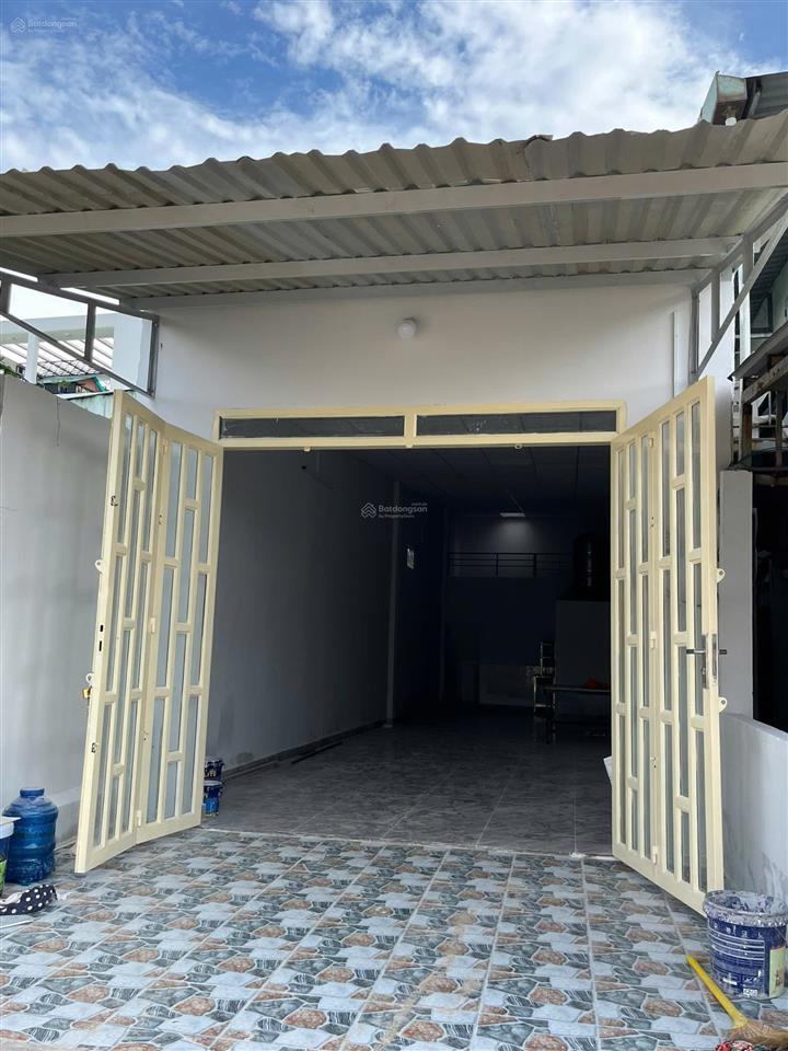 (7,5 triệu) cho thuê nhà nguyên căn đường m1, dt 4x17m nhà cấp 4, có 1pn, 1wc sạch sẽ