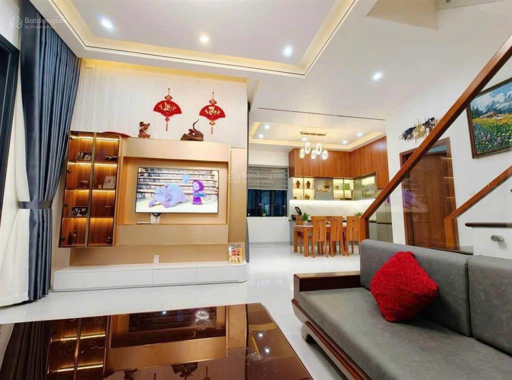 Biệt thự mini  10x9m  gần cây xăng 75