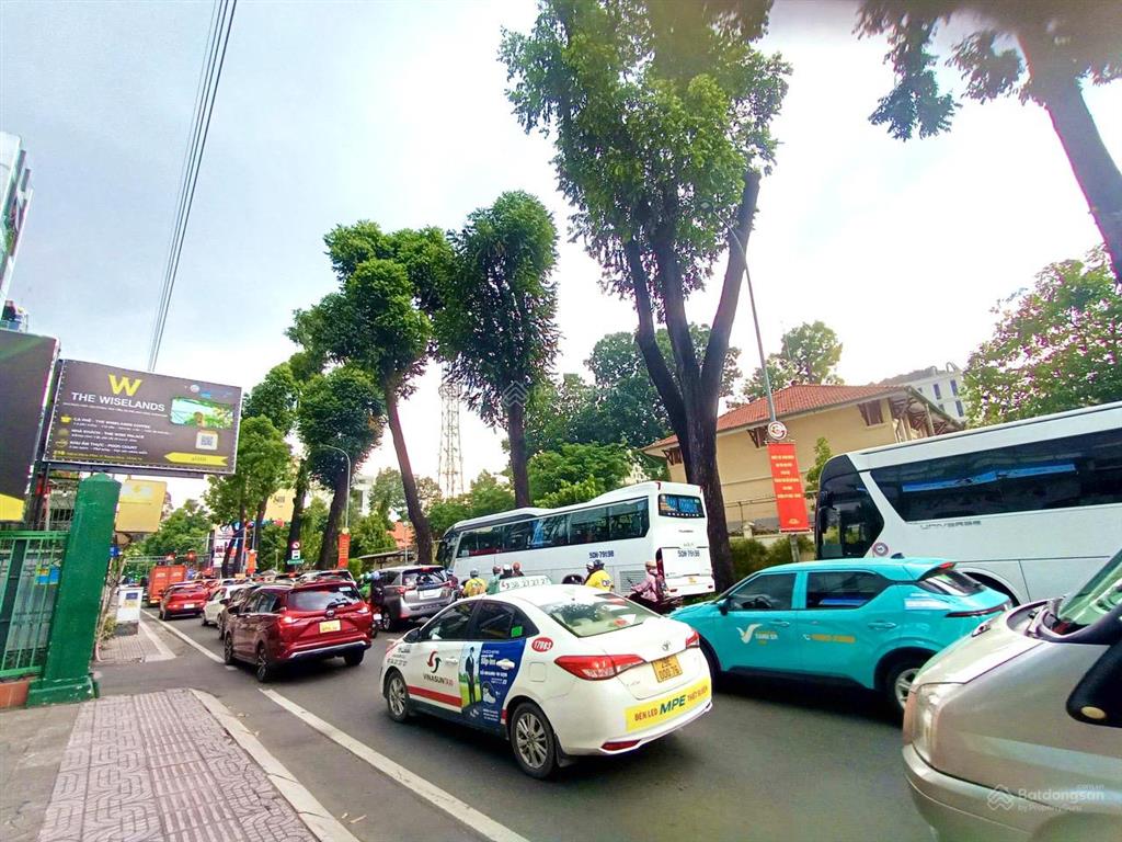 Cho thuê văn phòng vị trí vàng trung tâm quận 3 giá cực tốt