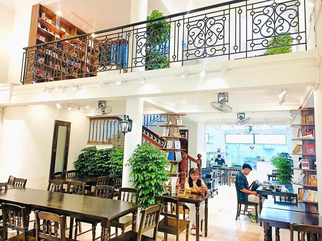 Cho thuê mặt bằng kinh doanh vị trí vàng, trung tâm quận 3