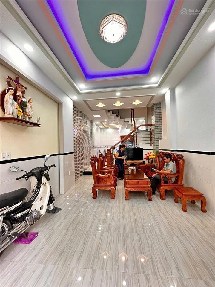 Bán nhà tx22 ngay chợ minh phát, nhà xây ở 2023, trệt 3 lầu