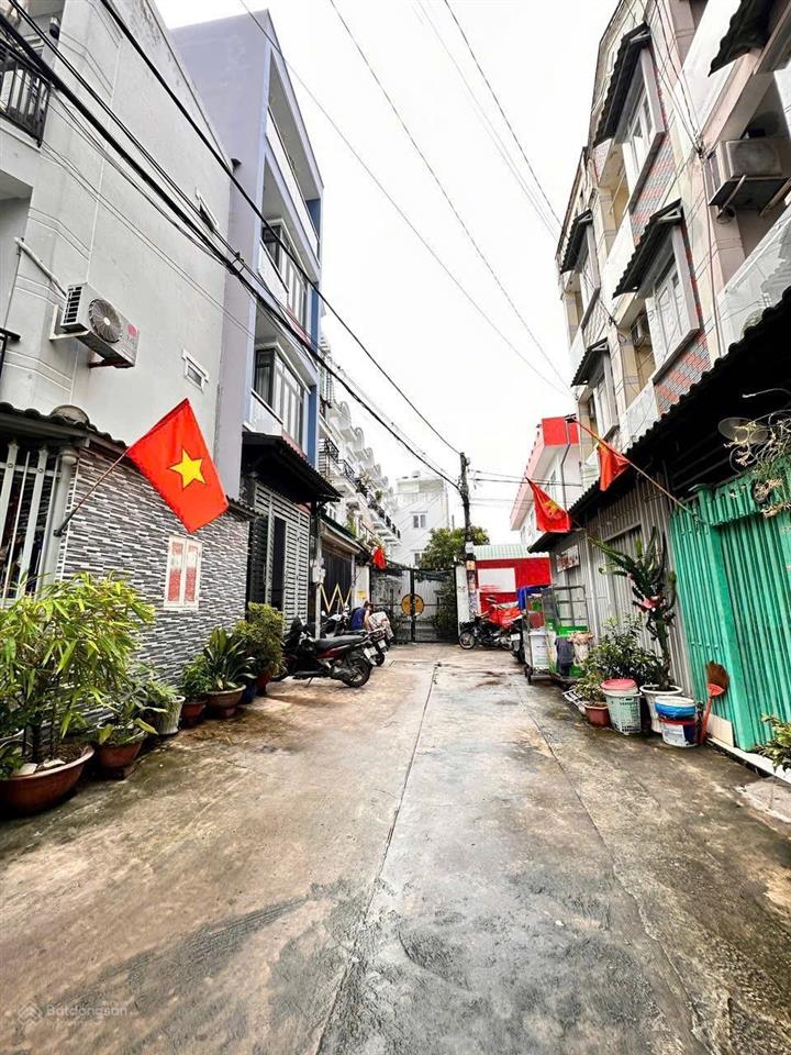 Bán nhà tx22 ngay chợ minh phát, nhà xây ở 2023, trệt 3 lầu