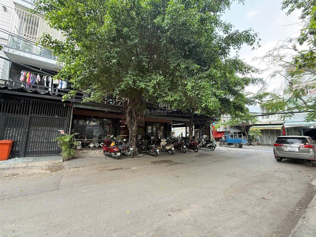 Bán căn hộ dịch vụ góc 2 mặt tiền có nguồn thu khủng khiếp lên tới 112 triệu/tháng