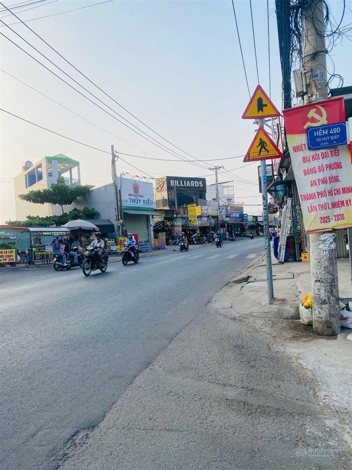 Bán căn hộ dịch vụ mặt tiền hà huy giáp, 1772m2 có tổng 82 phòng đang cho thuê 3,6tỷ/năm