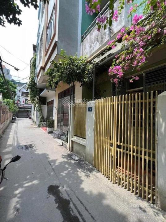 Bán nhà riêng, diện tích 52m, 4 tầng, mặt tiền 4,6m, đường oto  giảm 500tr còn 12 tỷ